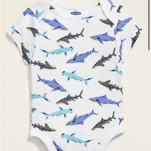 NWT 6-12m & 12-18m Short-Sleeve White Shark Print Bodysuit